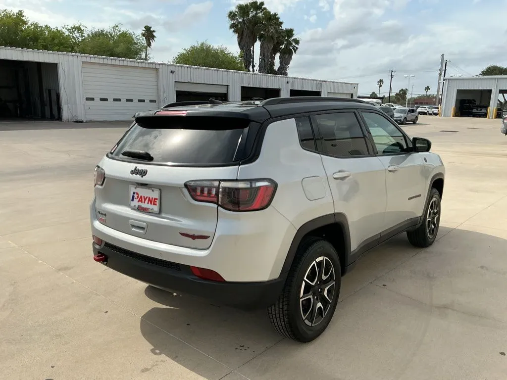 2024 Jeep Compass Trailhawk