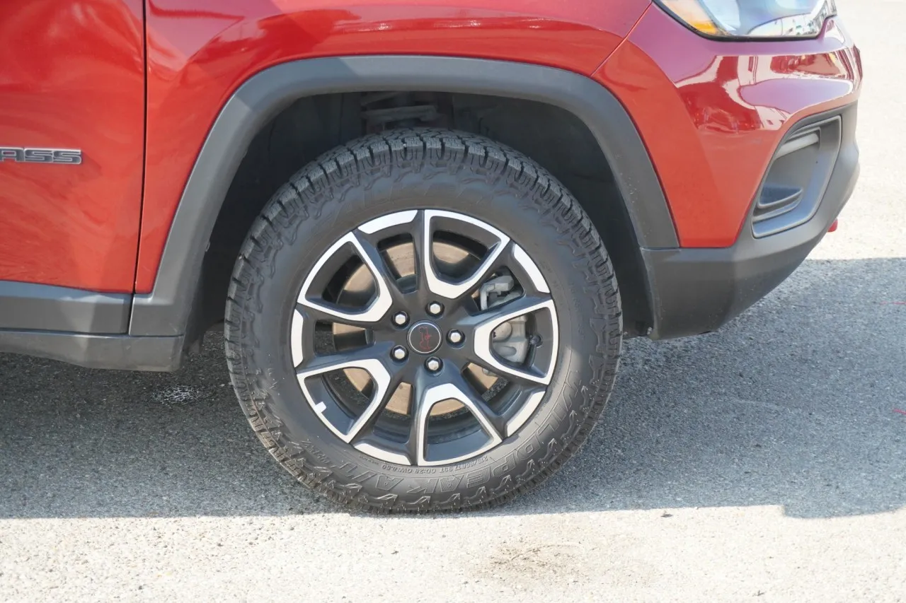 2025 Jeep Compass Trailhawk