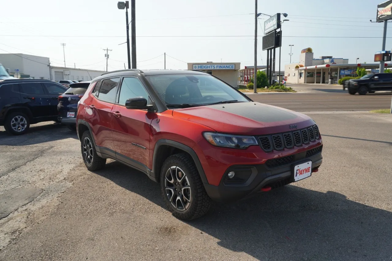 2025 Jeep Compass Trailhawk