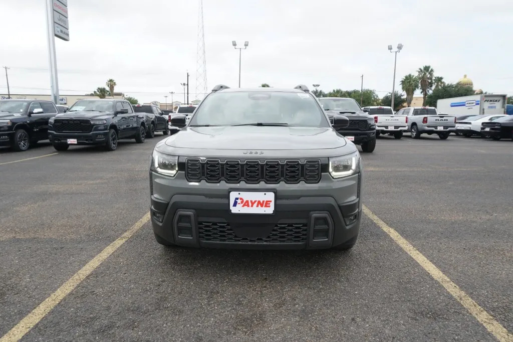 2026 Jeep Cherokee Laredo
