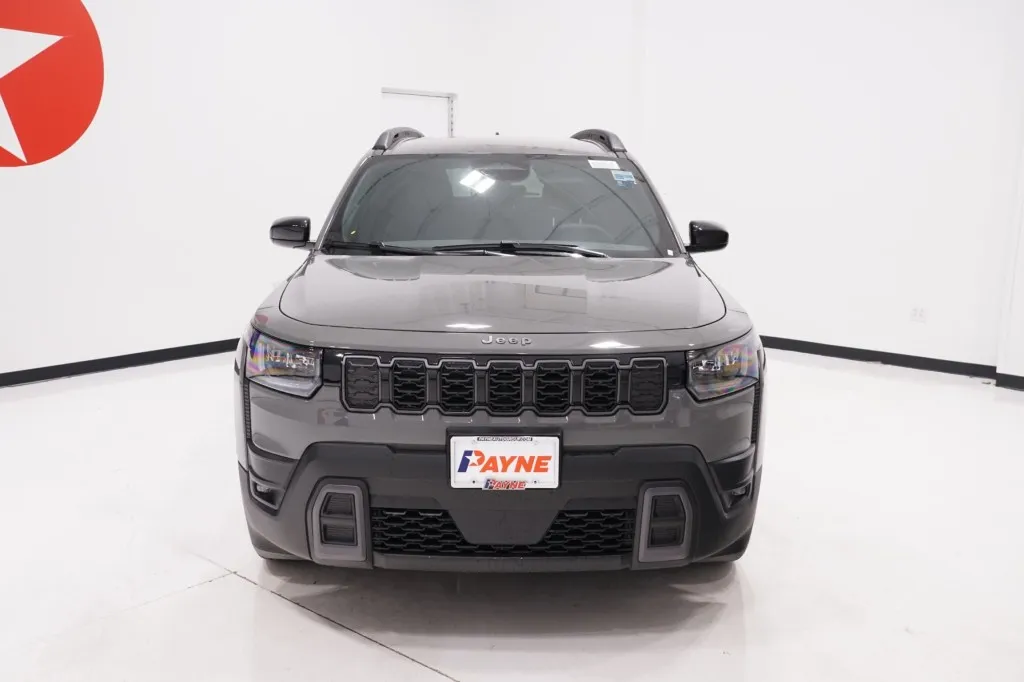 2027 Jeep Cherokee Laredo