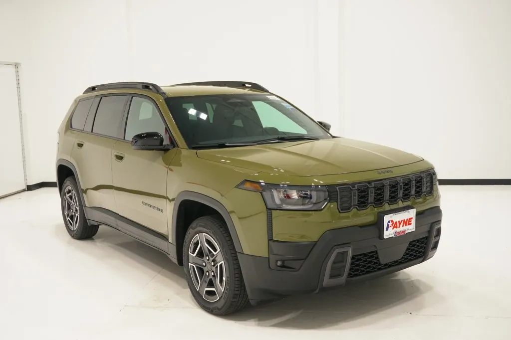2026 Jeep Cherokee Laredo