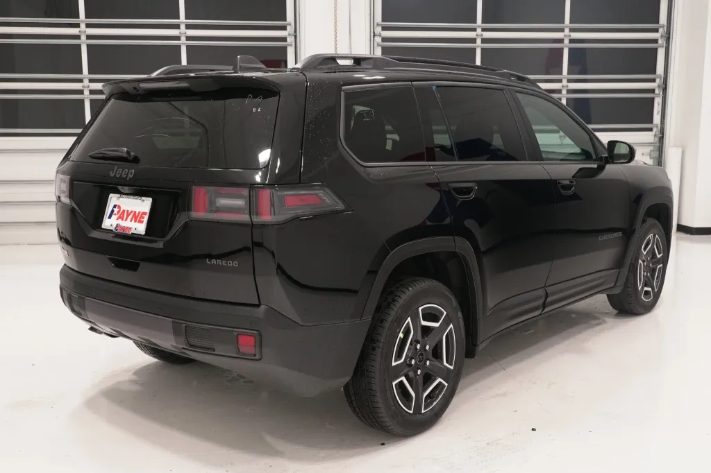 2026 Jeep Cherokee Laredo 2026 Jeep Cherokee Laredo