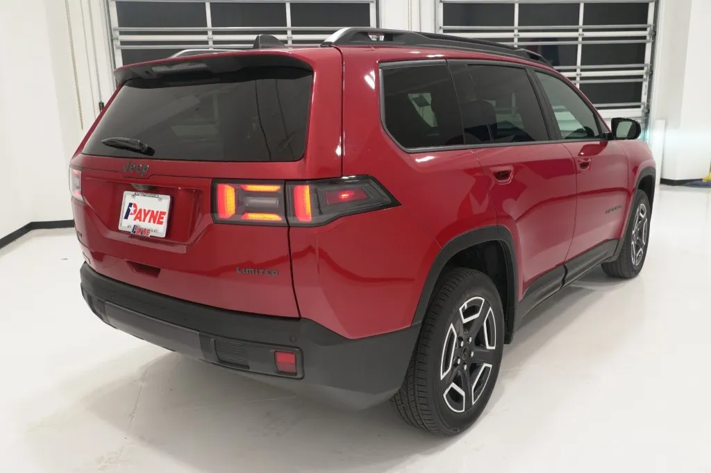 2026 Jeep Cherokee Laredo