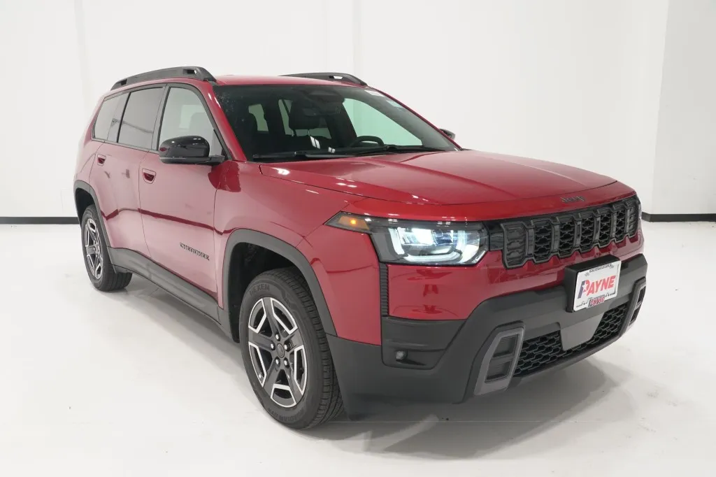 2026 Jeep Cherokee Laredo