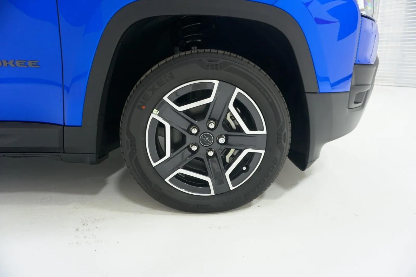 2026 Jeep Cherokee Laredo