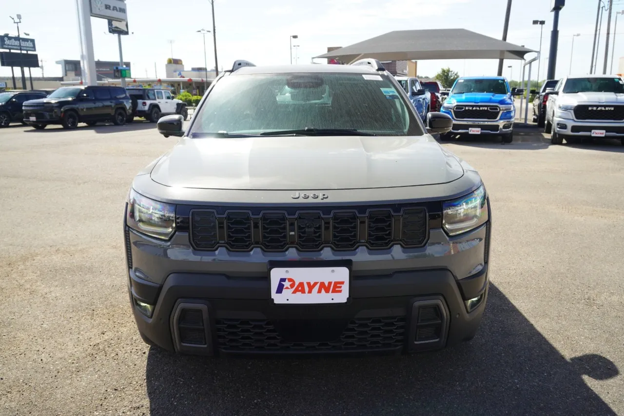 2026 Jeep Cherokee Overland