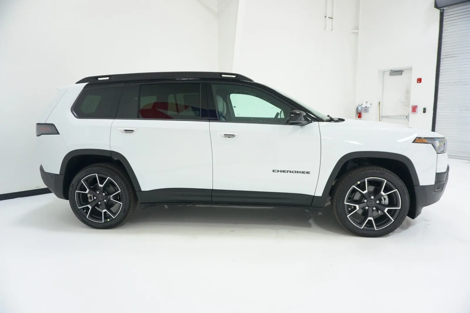 2026 Jeep Cherokee Overland