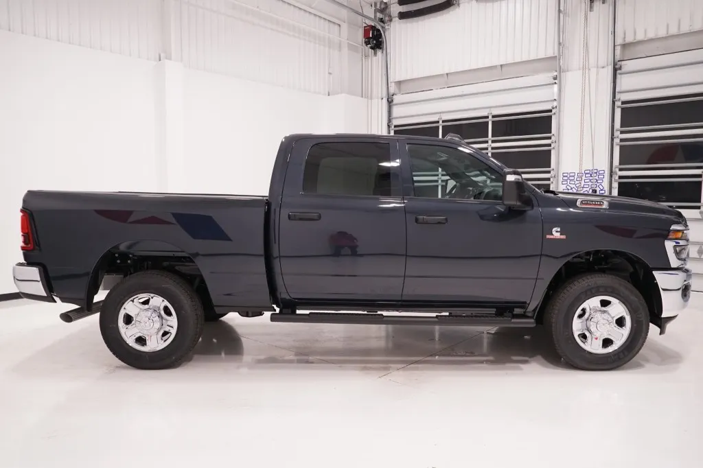 2027 RAM 2500 Tradesman 2027 RAM 2500 Tradesman