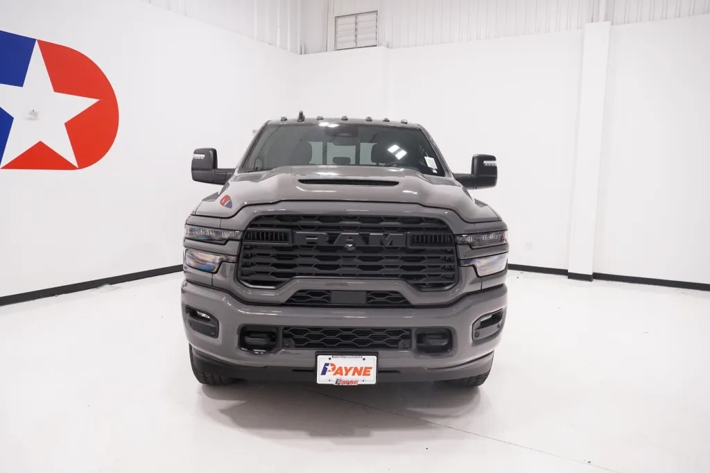 2027 RAM 2500 Black Express 2027 RAM 2500 Black Express