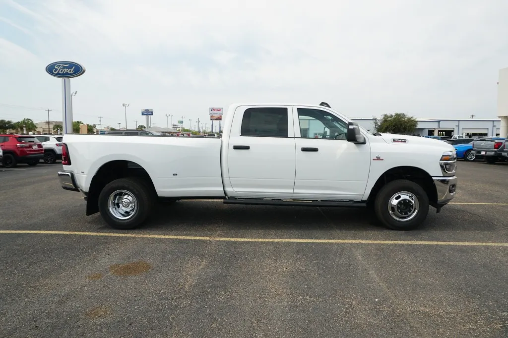 2026 RAM 3500 Tradesman 2026 RAM 3500 Tradesman