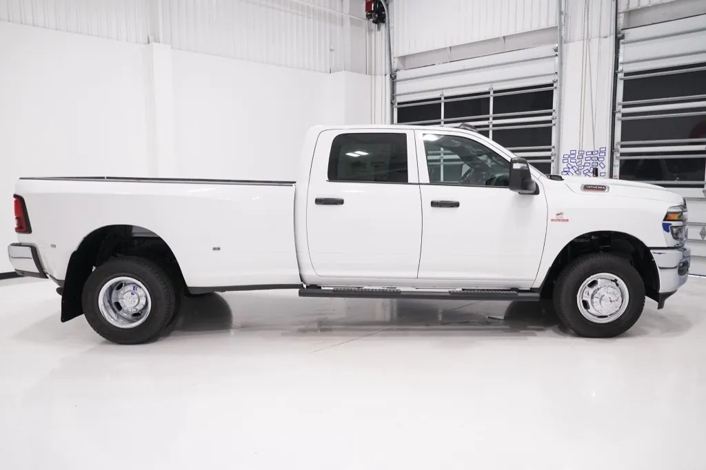 2027 RAM 3500 Tradesman 2027 RAM 3500 Tradesman