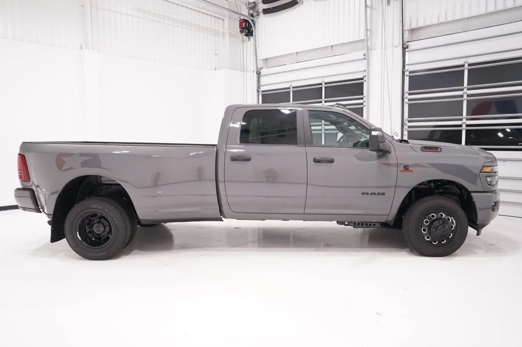 2027 RAM 3500 Lone Star