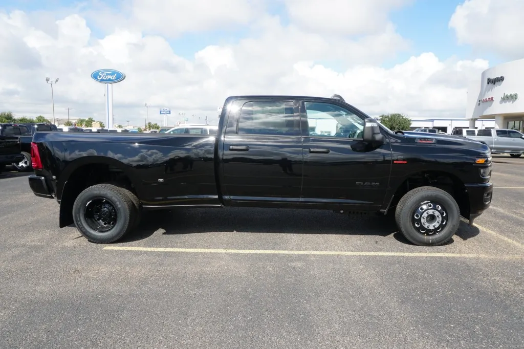 2027 RAM 3500 Lone Star