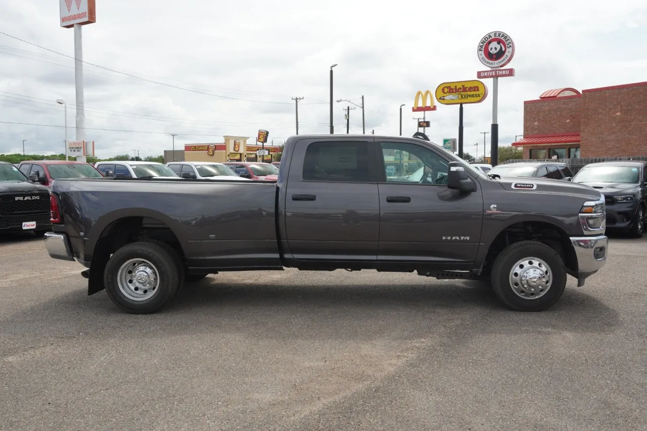 2027 RAM 3500 Lone Star