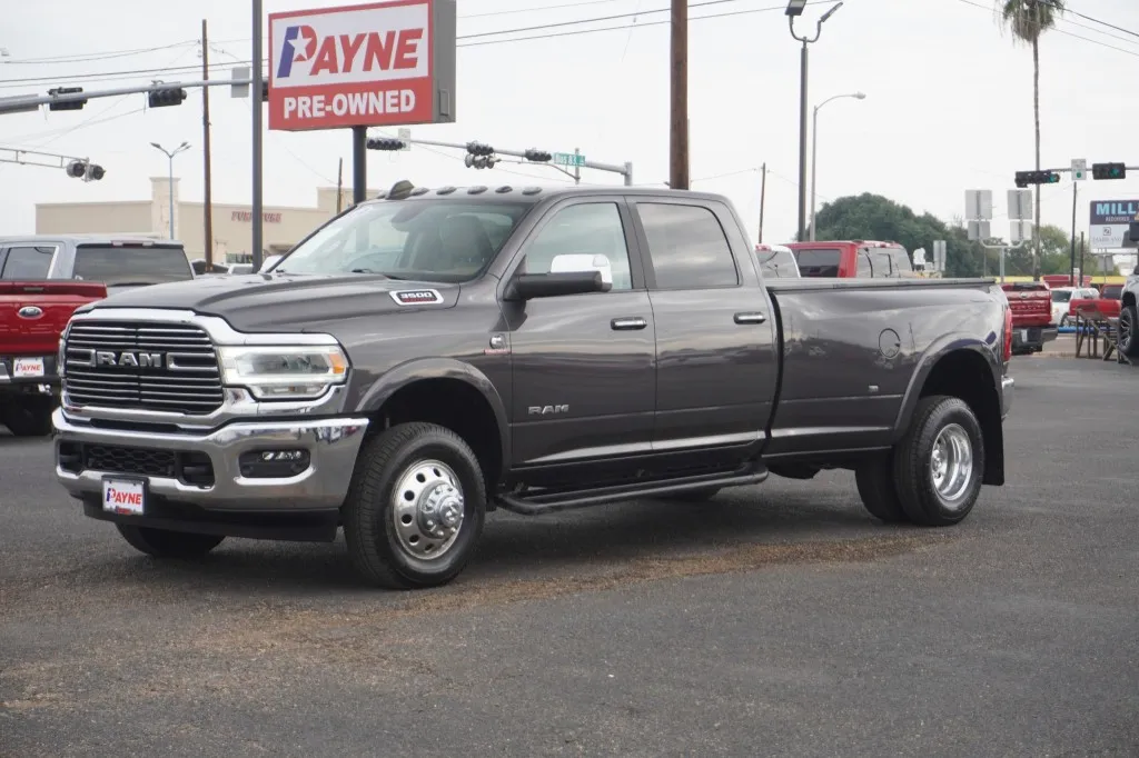 2022 RAM 3500 Laramie 2022 RAM 3500 Laramie