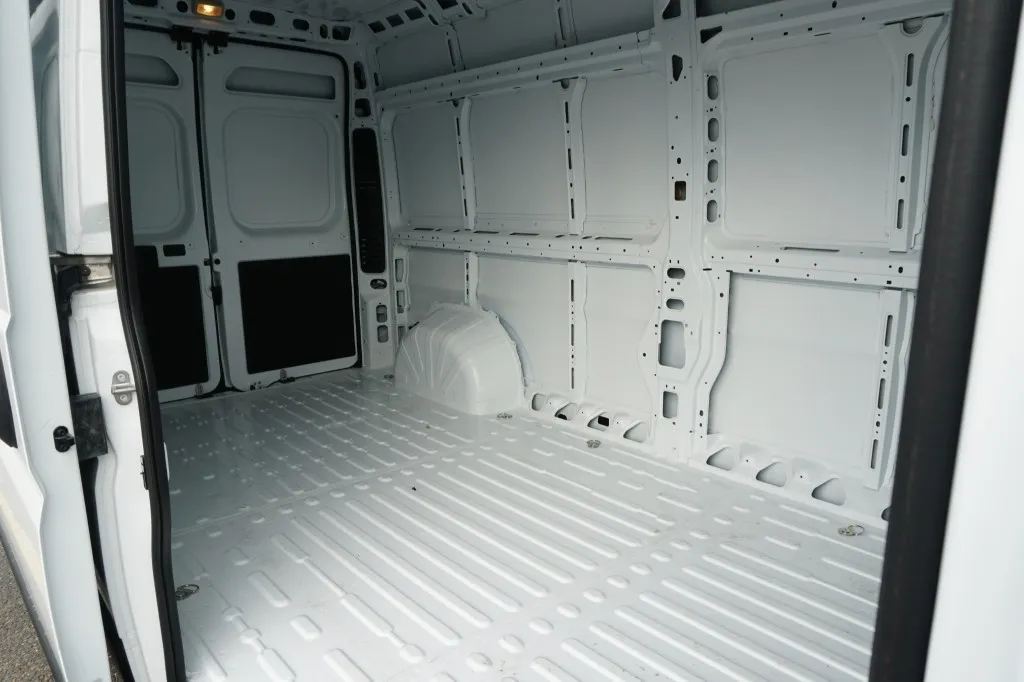 2026 RAM ProMaster Cargo Van Tradesman