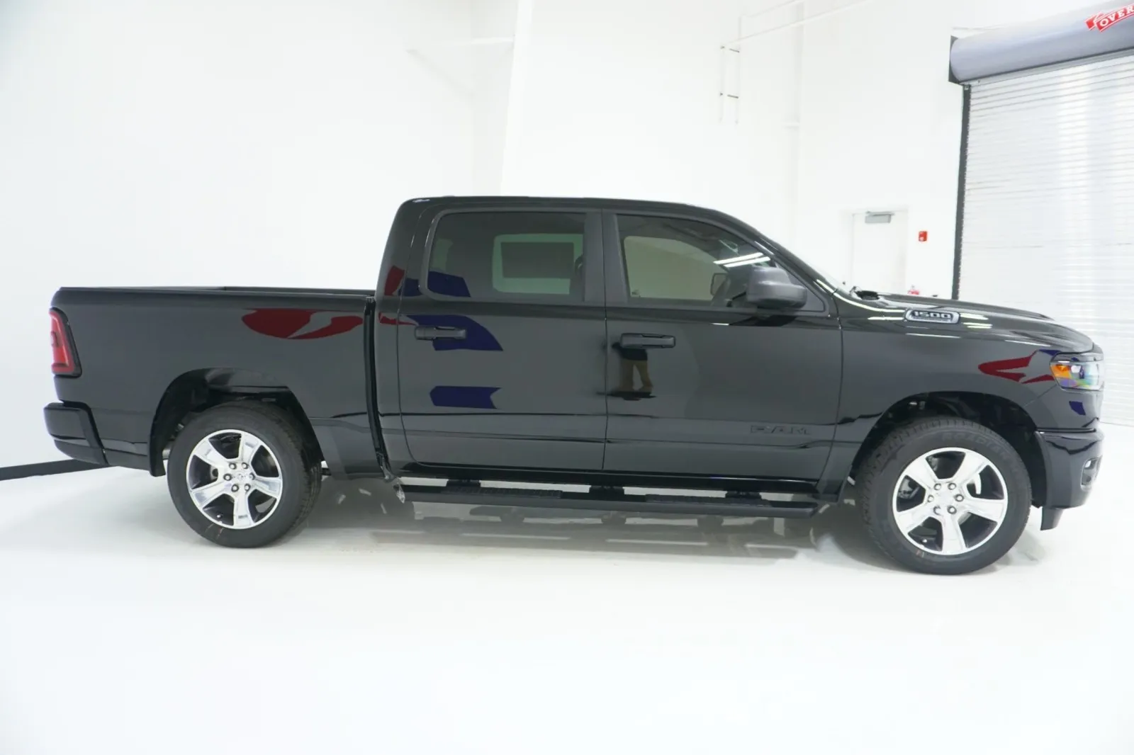 2027 RAM 1500 Express