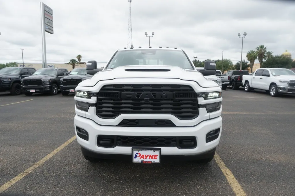 2026 RAM 2500 Black Express 2026 RAM 2500 Black Express