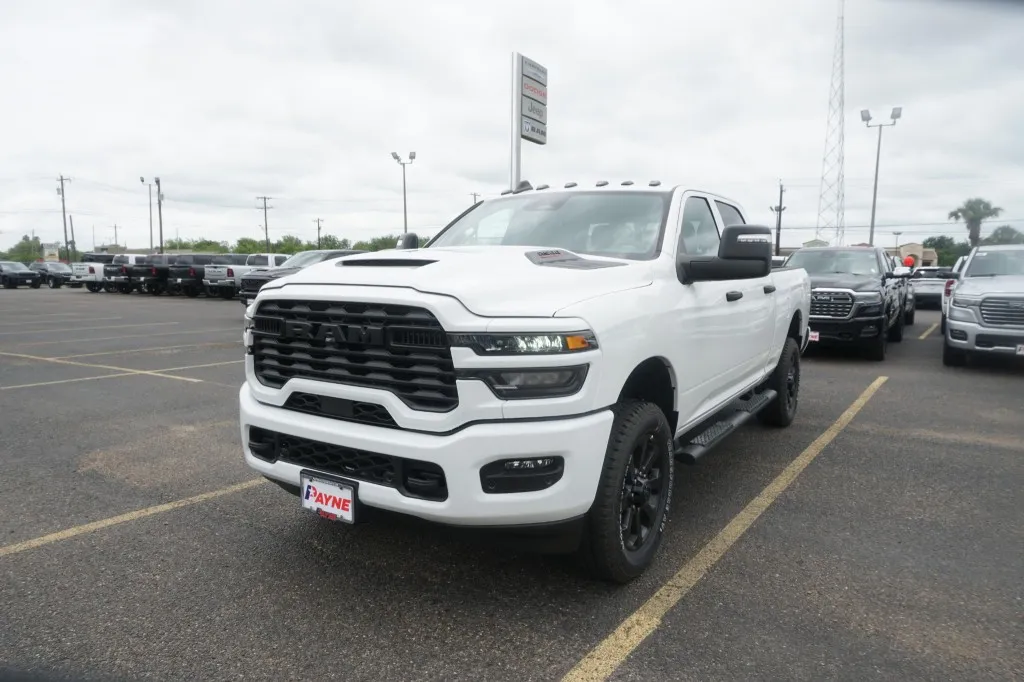 2026 RAM 2500 Black Express 2026 RAM 2500 Black Express