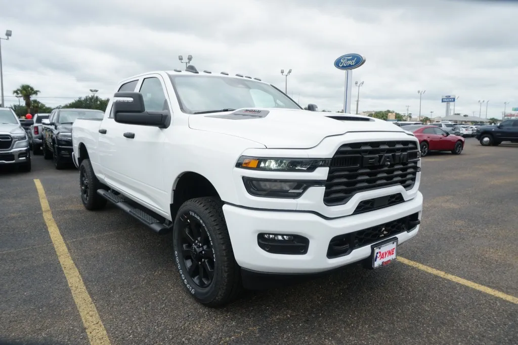 2026 RAM 2500 Black Express 2026 RAM 2500 Black Express