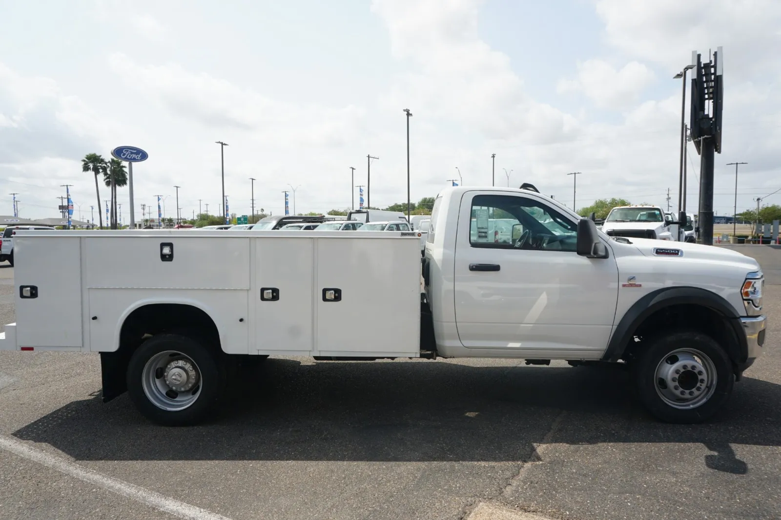 2024 RAM 5500 Chassis Cab Tradesman