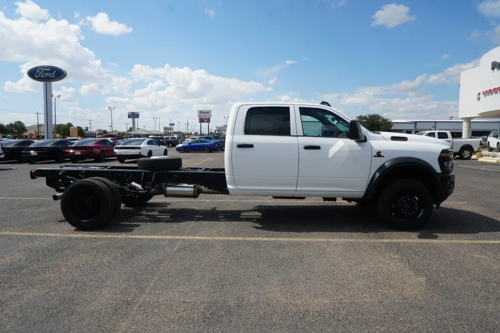 2027 RAM 5500 Chassis Cab Tradesman
