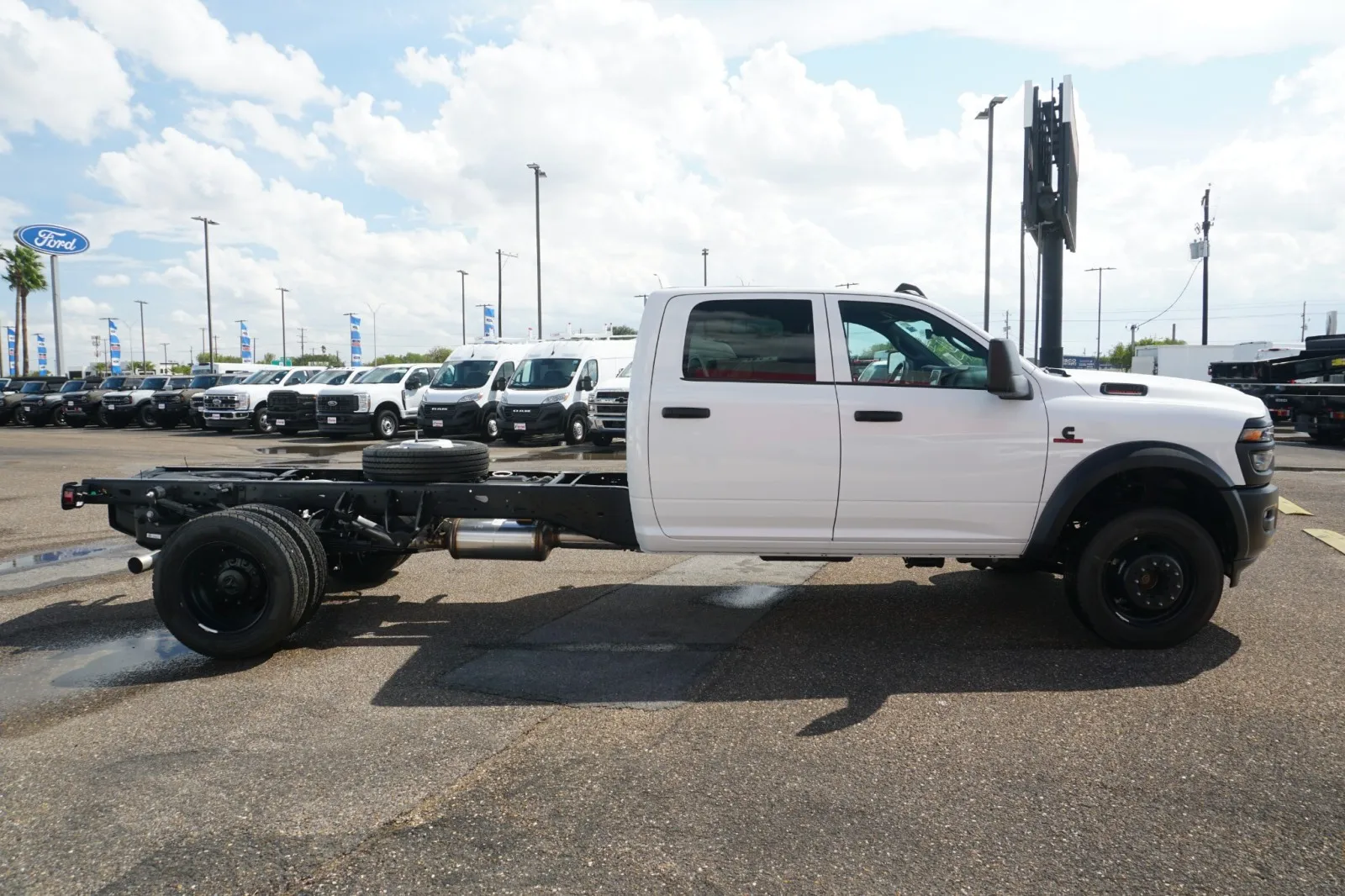 2027 RAM 5500 Chassis Cab Tradesman