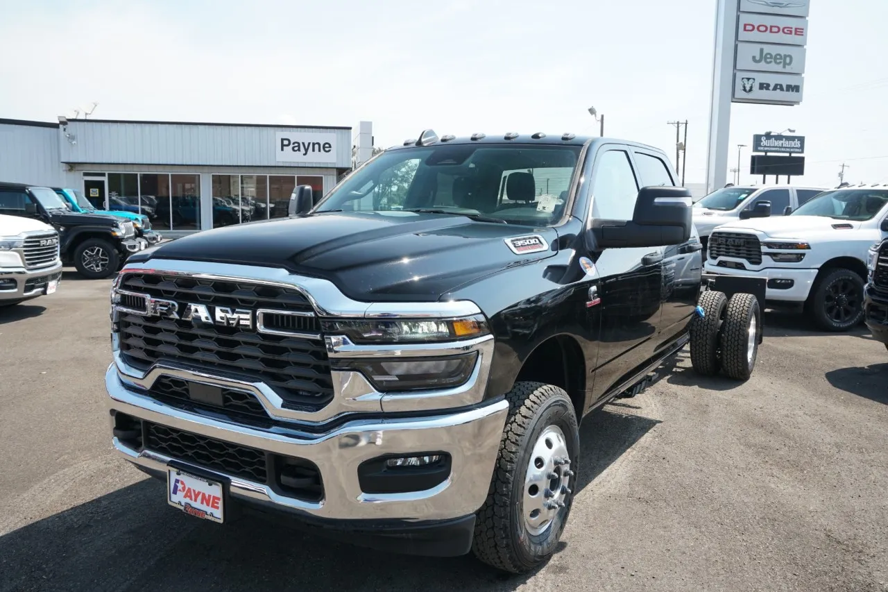 2025 RAM 3500 Chassis Cab Tradesman