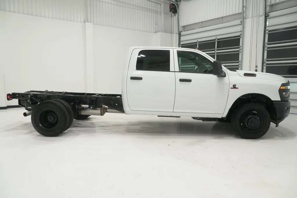 2026 RAM 3500 Chassis Cab Tradesman