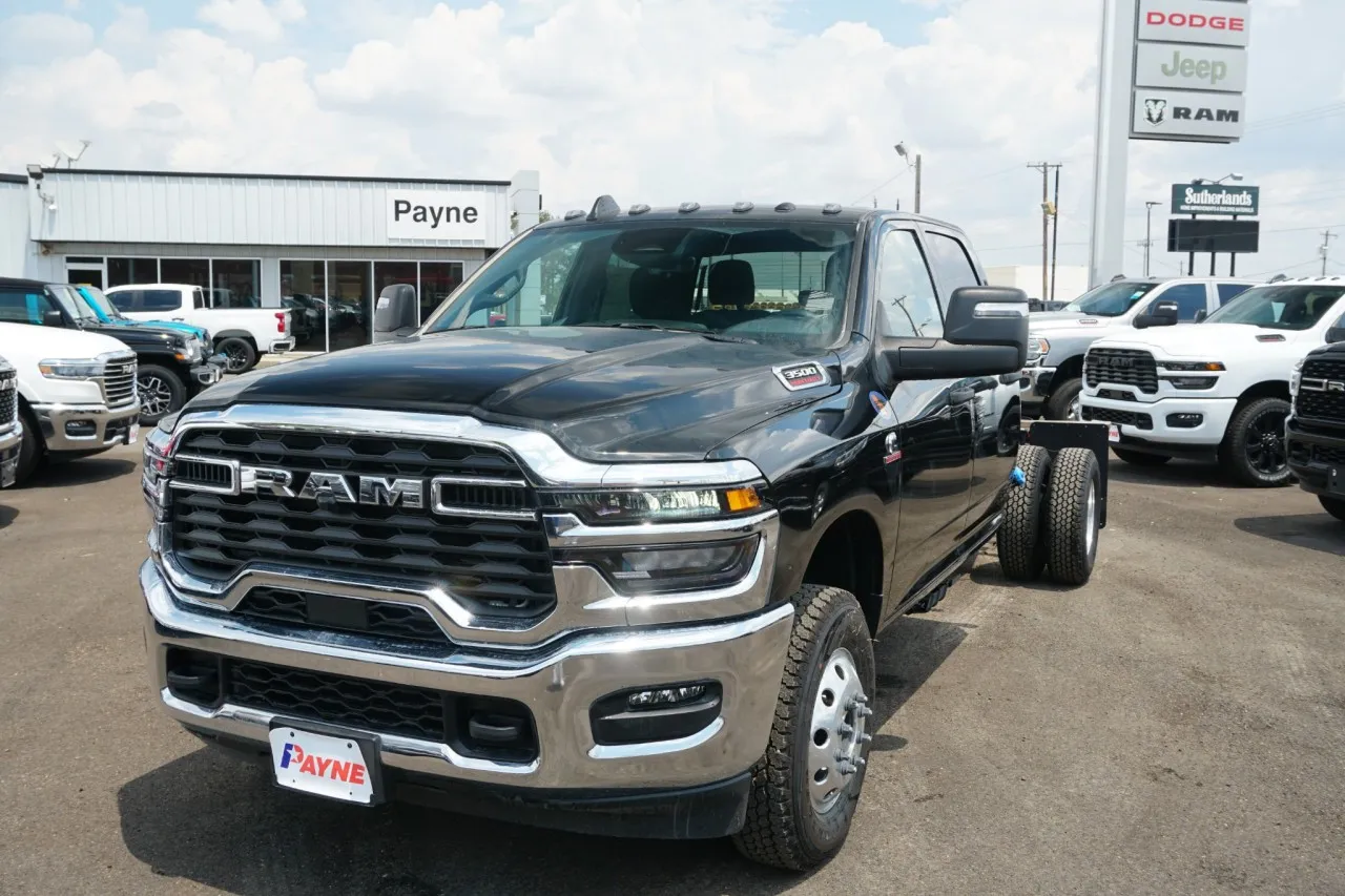 2025 RAM 3500 Chassis Cab Tradesman