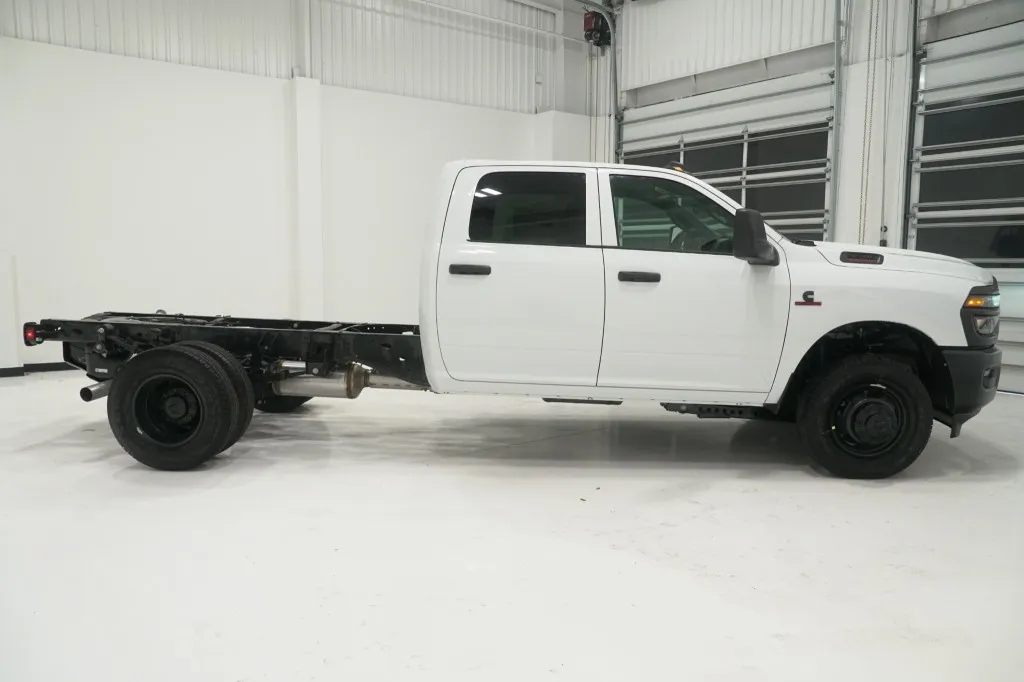 2026 RAM 3500 Chassis Cab Tradesman