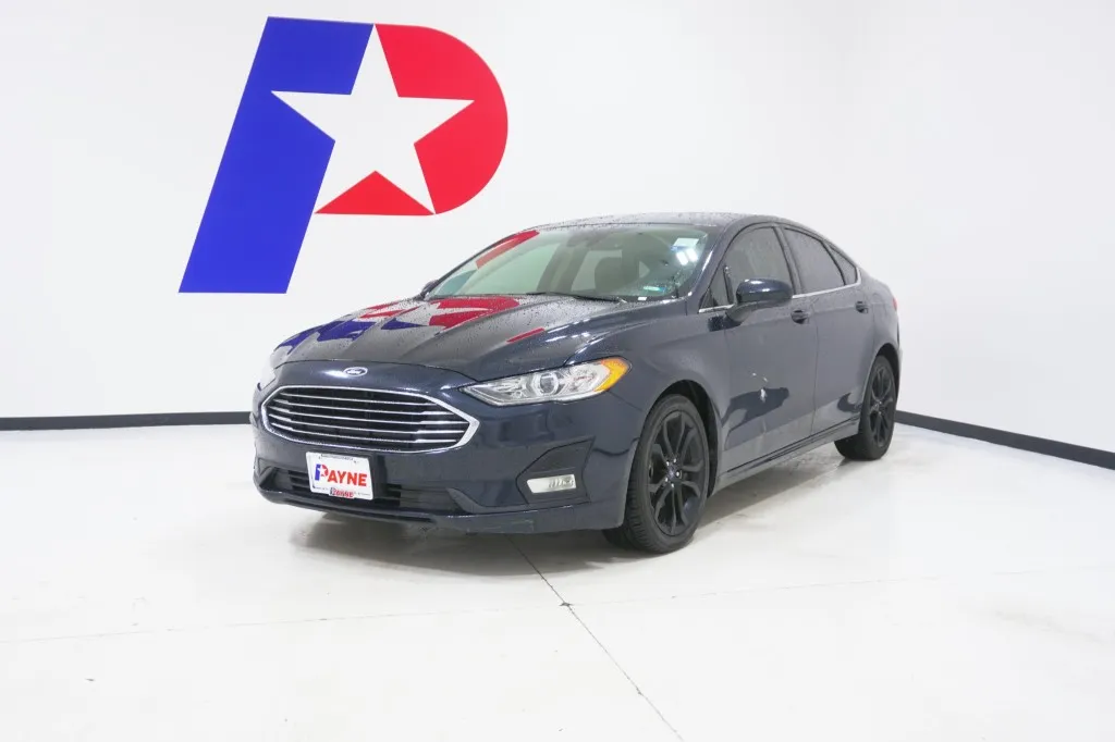2020 Ford Fusion SE