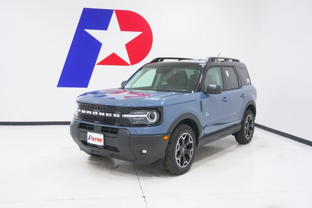 2025 Ford Bronco Sport Outer Banks's photo