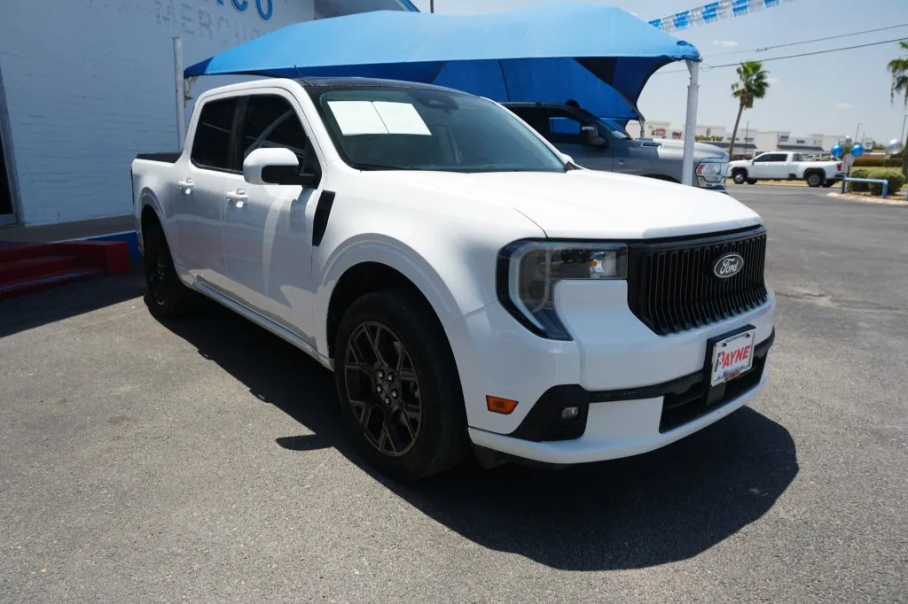 2025 Ford Maverick Lobo Standard