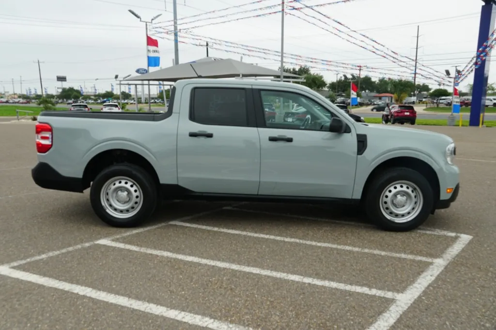 2024 Ford Maverick XL