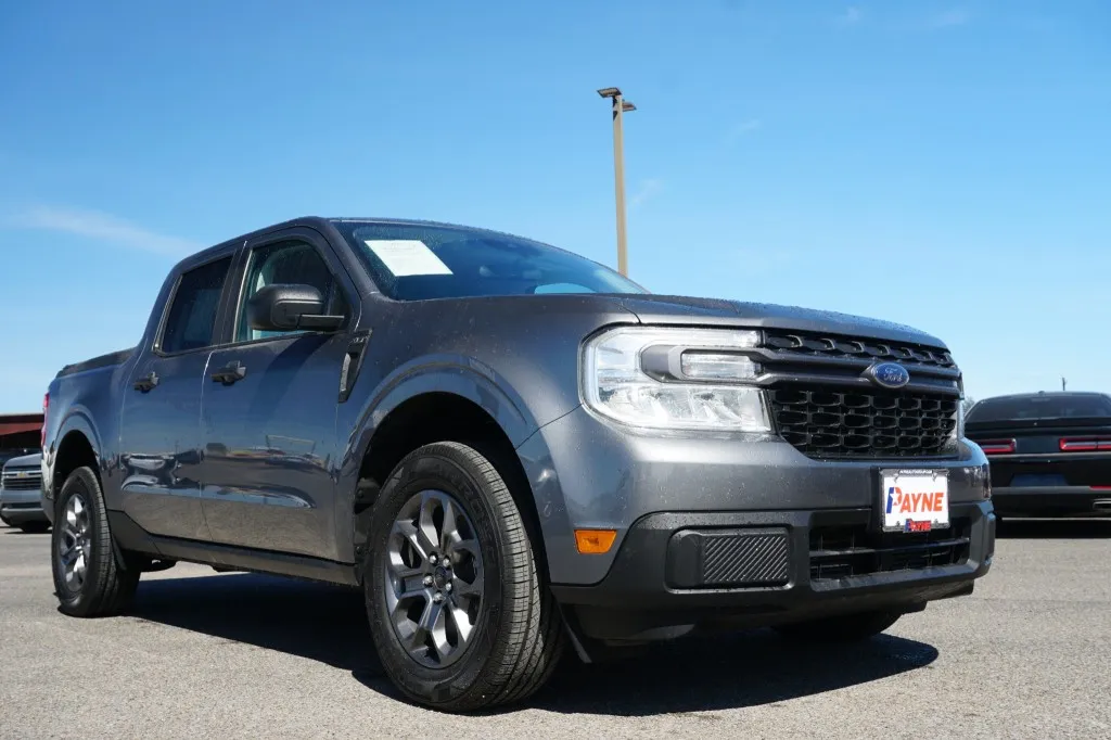 2023 Ford Maverick XL