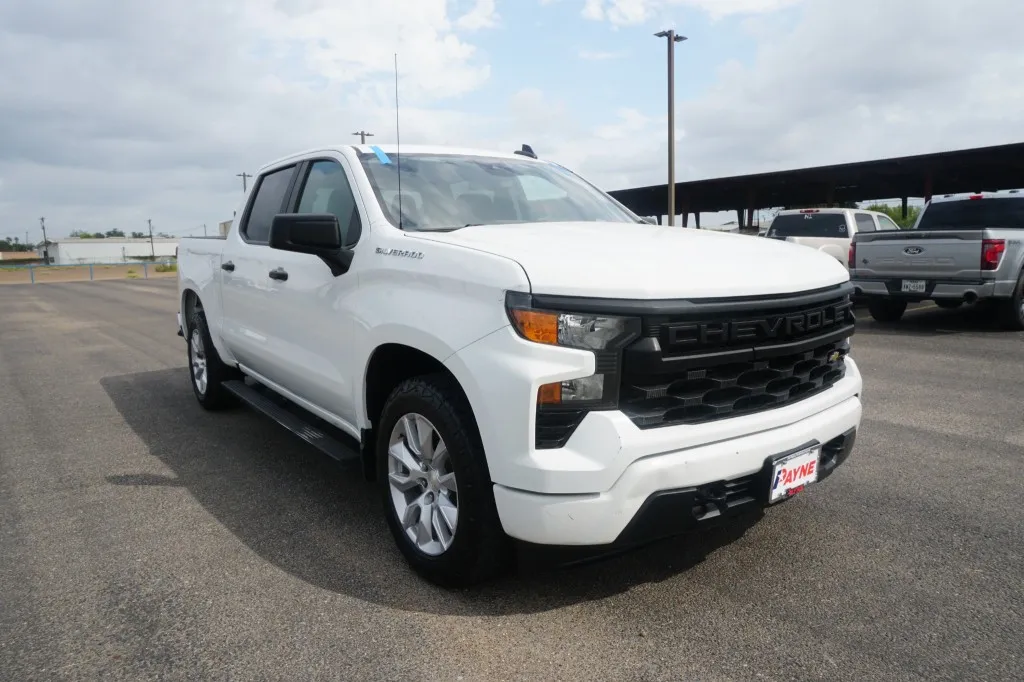 2023 Chevrolet Silverado 1500 Custom