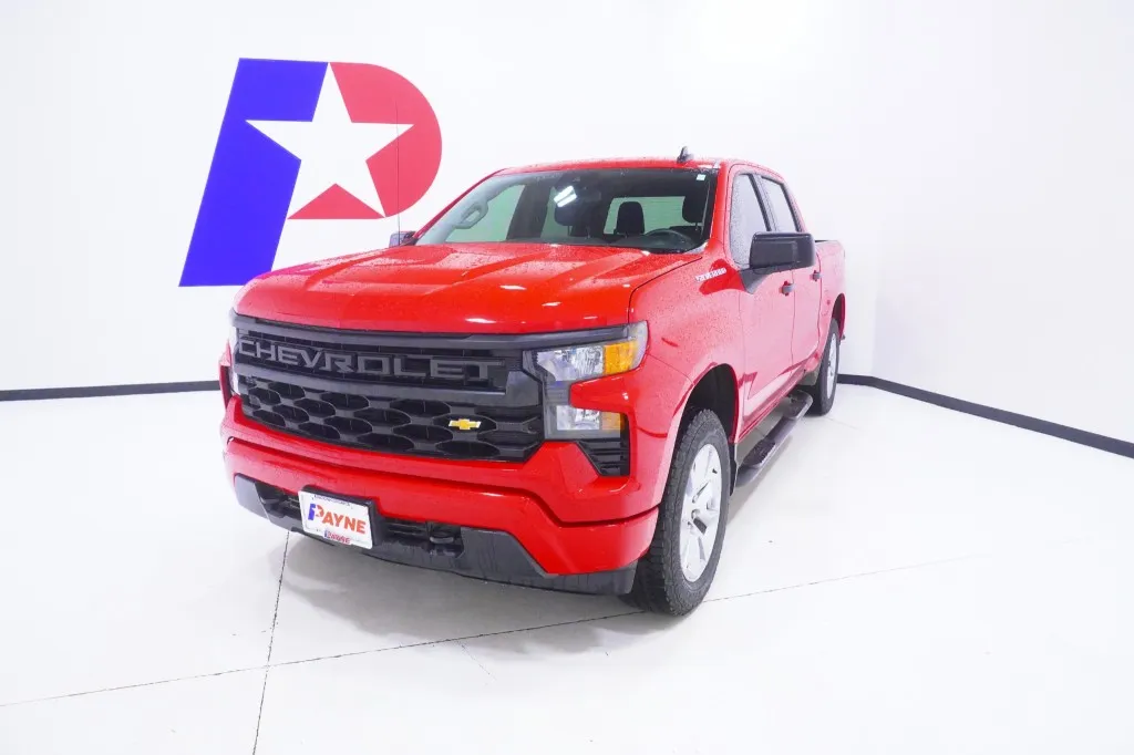 2024 Chevrolet Silverado 1500 Custom
