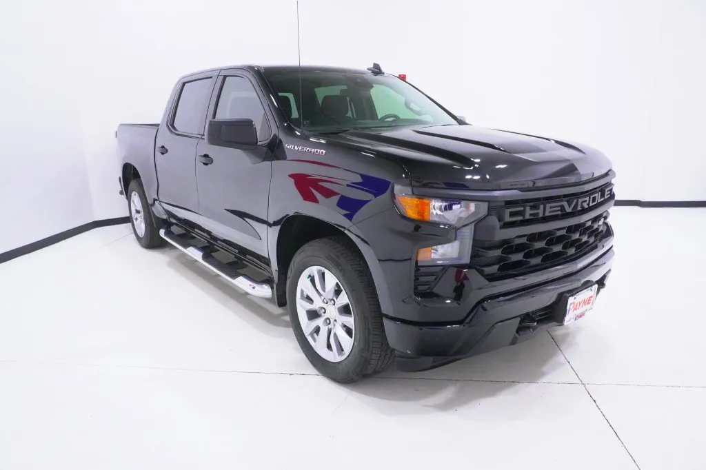 2024 Chevrolet Silverado 1500 Custom