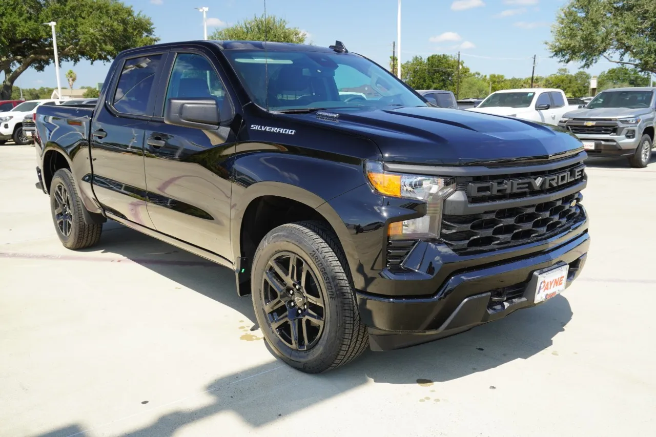 2026 Chevrolet Silverado 1500 Custom