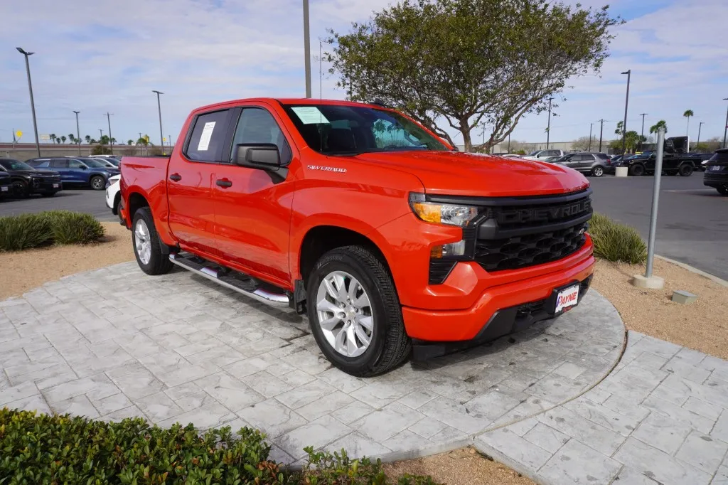 2024 Chevrolet Silverado 1500 Custom