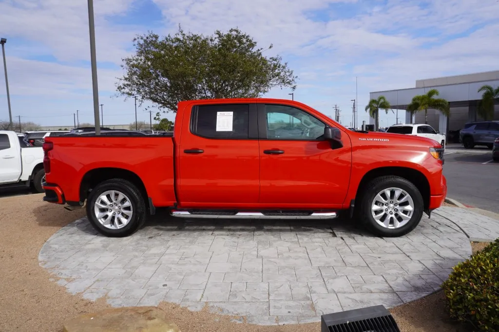 2024 Chevrolet Silverado 1500 Custom