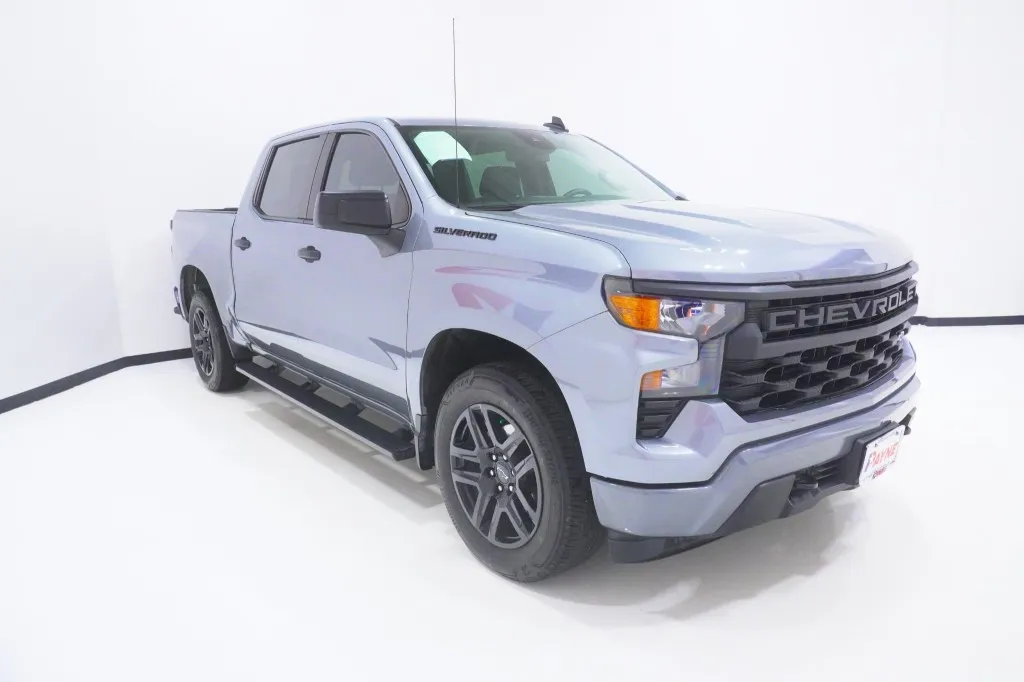 2024 Chevrolet Silverado 1500 Custom