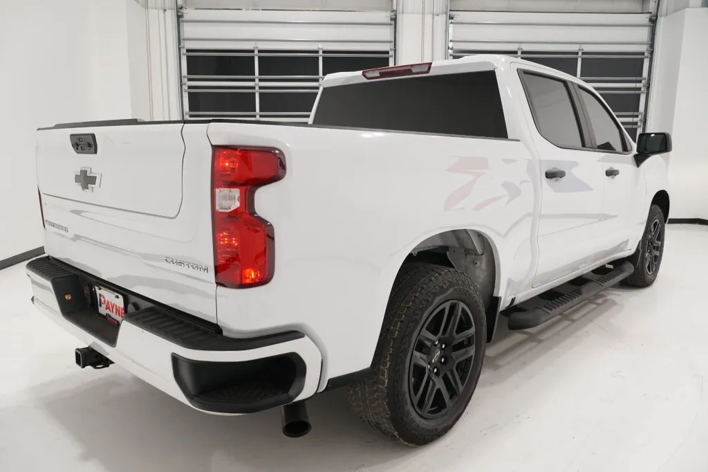 2025 Chevrolet Silverado 1500 Custom