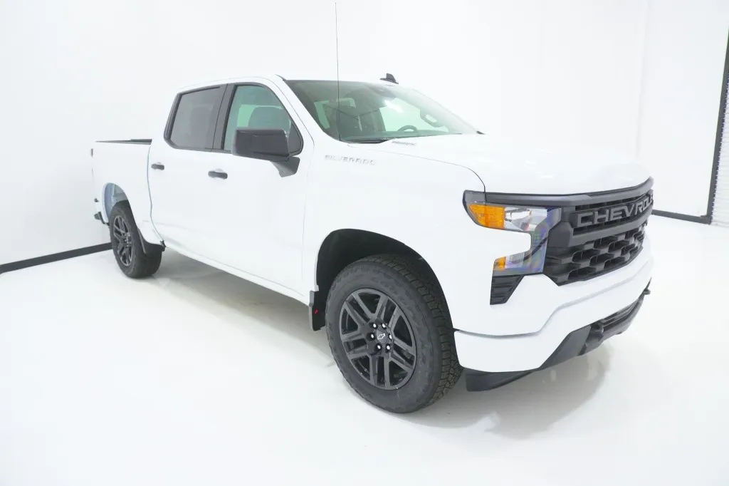 2026 Chevrolet Silverado 1500 Custom
