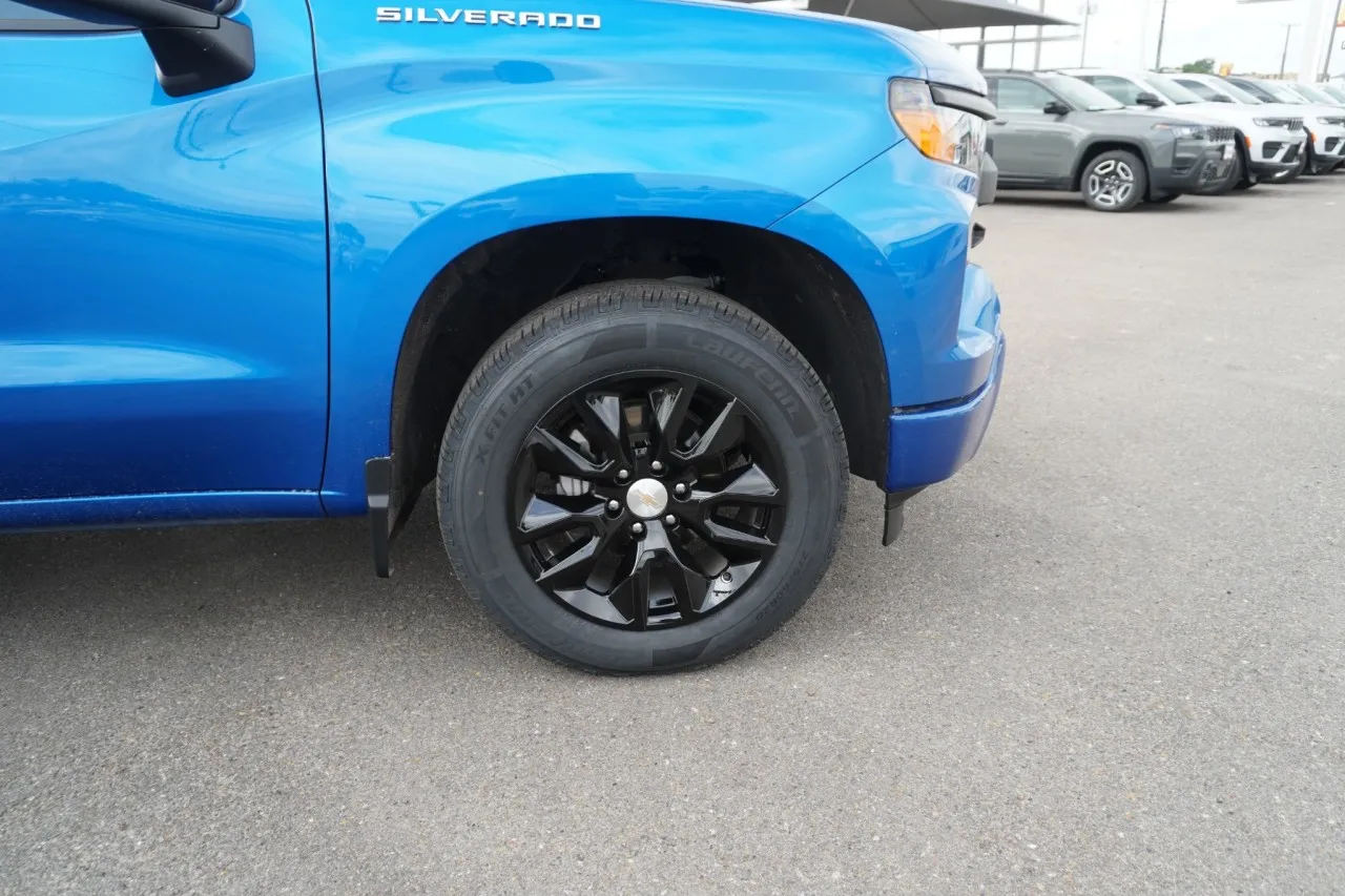 2024 Chevrolet Silverado 1500 Custom