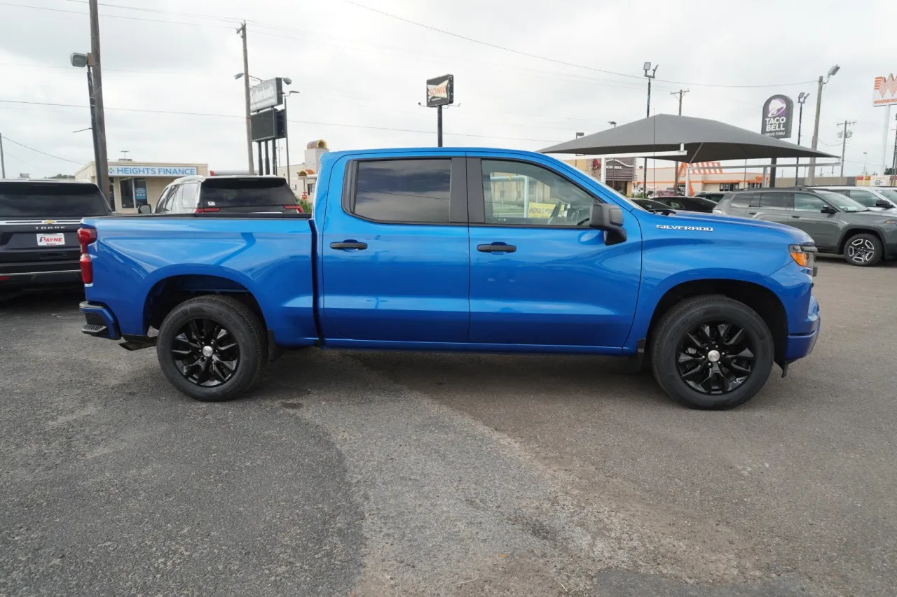 2024 Chevrolet Silverado 1500 Custom