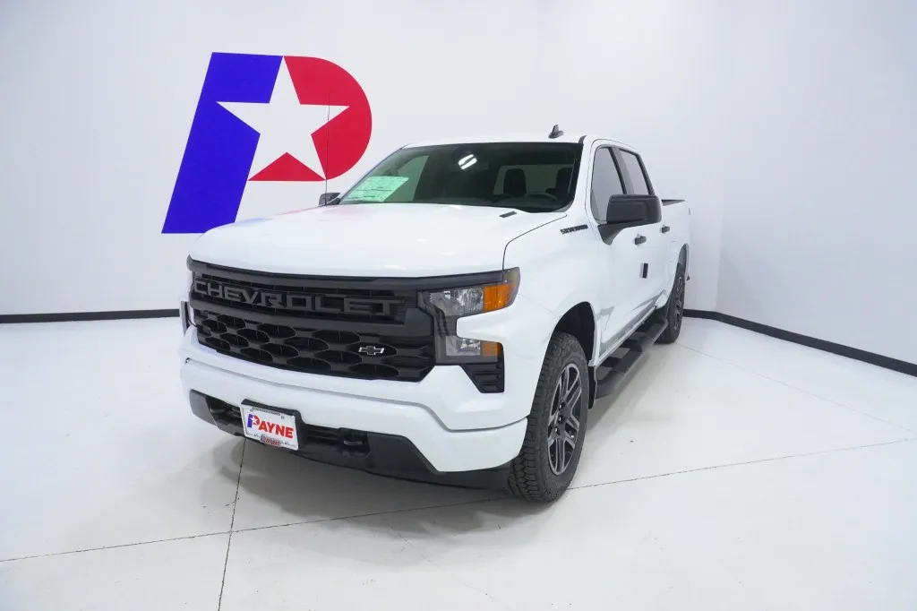 2025 Chevrolet Silverado 1500 Custom