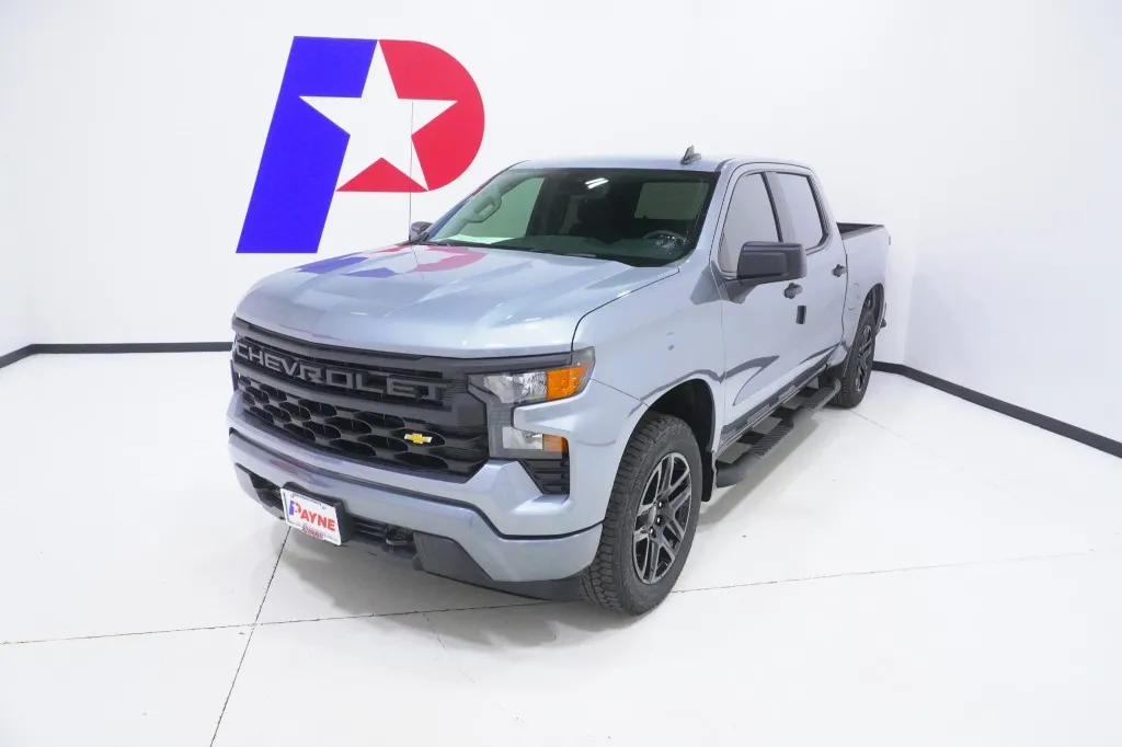 2026 Chevrolet Silverado 1500 Custom's photo